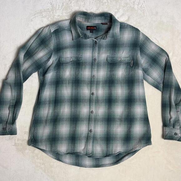 Wolverine Tops - Women’s Wolverine Green Plaid Flannel Longsleeve Large Button Up Shirt